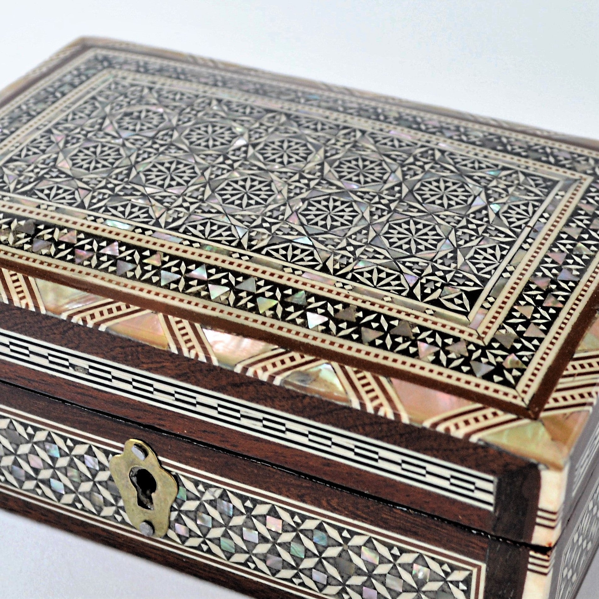 Mother of pearl jewelry box, Egypt mosaic