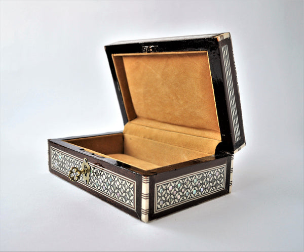 Mother of pearl jewelry box, Egypt mosaic