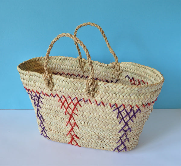 Traditional straw bag, Storage basket