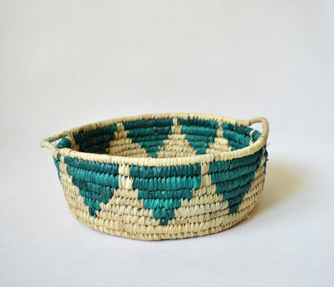 Woven fruit basket, Round