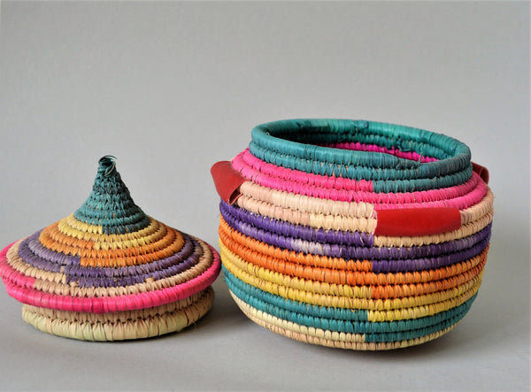 Traditional basket with lid (Pink)