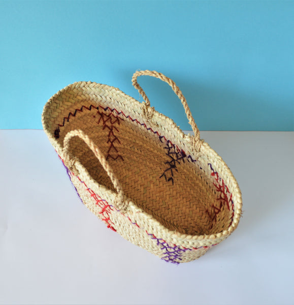 Traditional straw bag, Storage basket