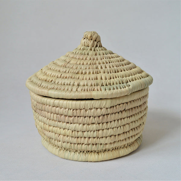 Woven straw basket with a lid, Egyptian palm basket