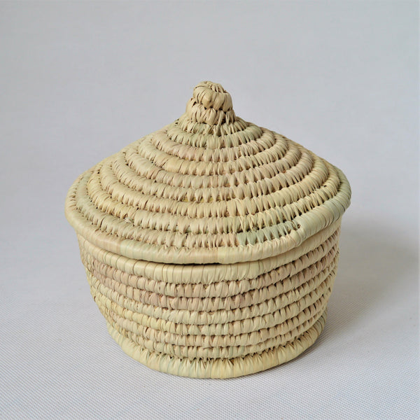 Woven straw basket with a lid, Egyptian palm basket
