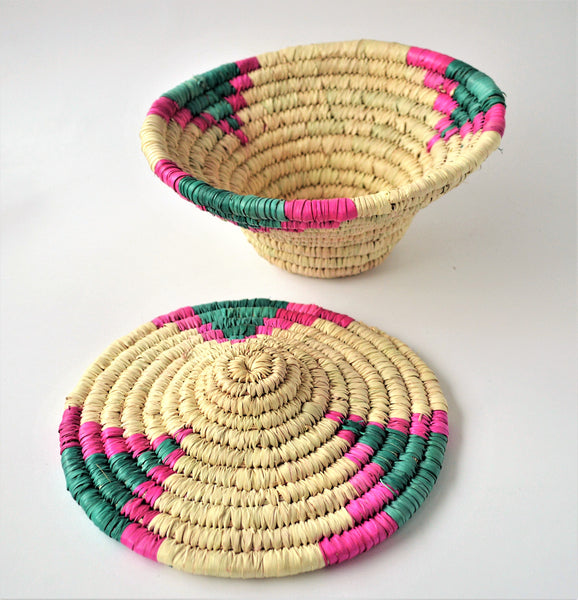 JAMILA - Woven fruit basket with a lid