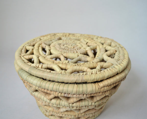 Decorative palm leaves basket with a lid from Egypt - Ecological pantry  basket