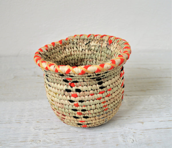 Woven candy bowl (natural palm leaves basket)