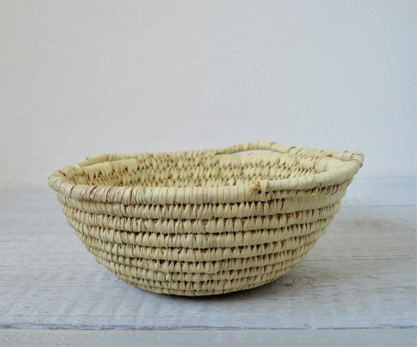 Woven fruit bowl