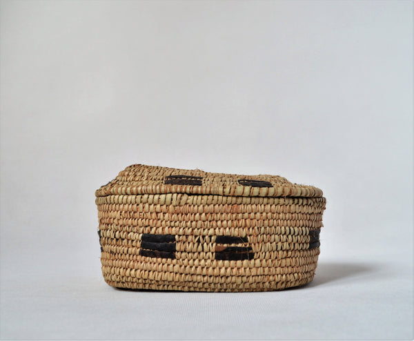 Shalateen treasury box palm straw and leather