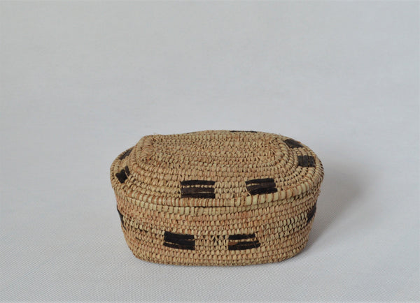 Shalateen treasury box palm straw and leather