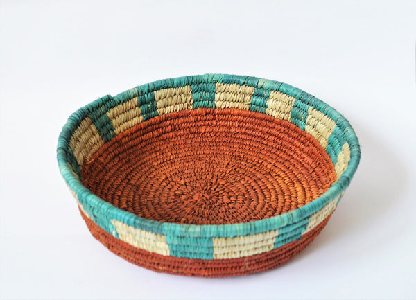 Wide basket, Straw pot