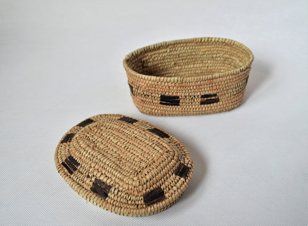 Shalateen treasury box palm straw and leather