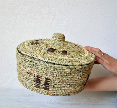 Fine rustic woven African with lid