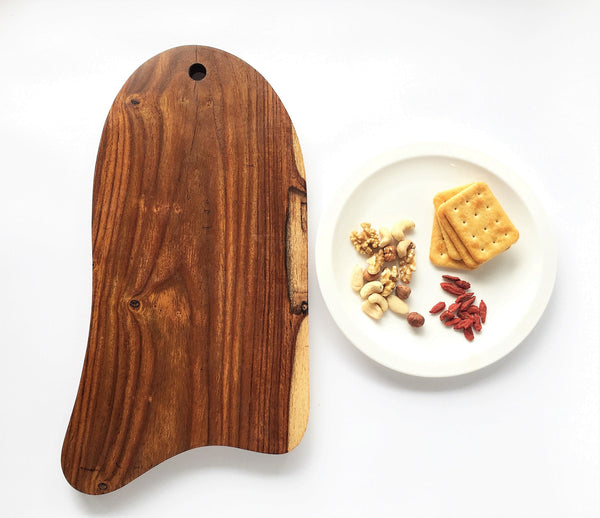 Natural shape serving board