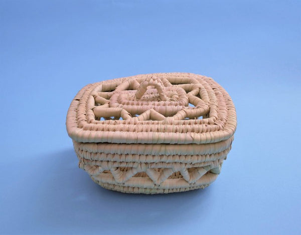 Woven basket with lid, Candy basket, Palm straw box