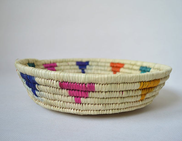 Natural wicker plate (colorful)