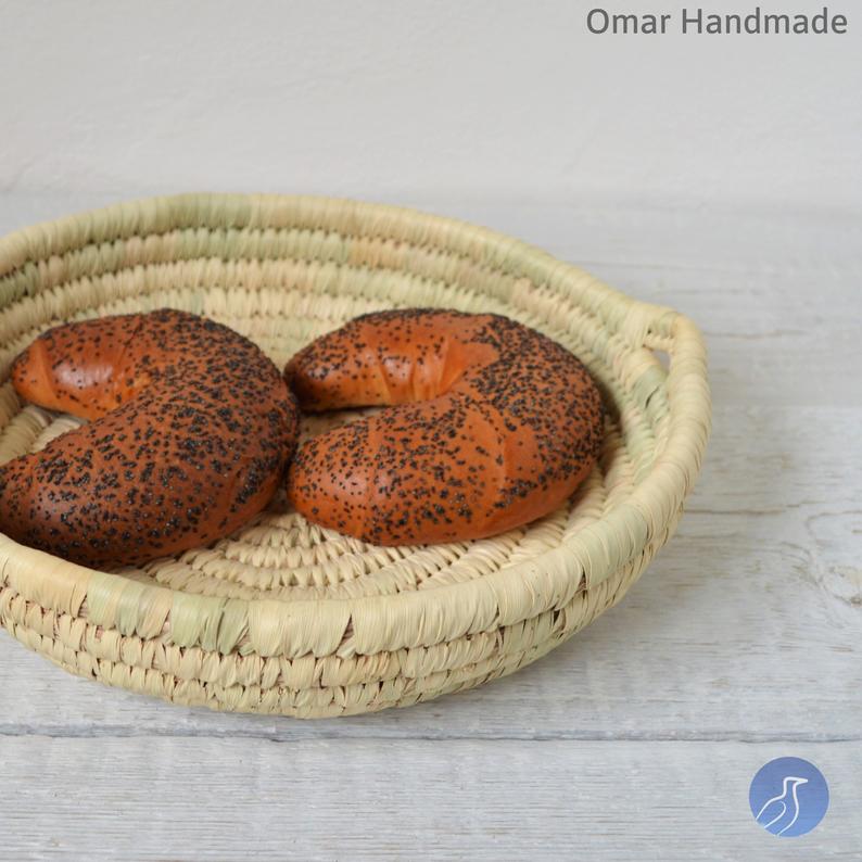 Round bread platter from palm leaves