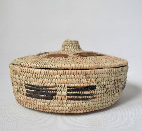 Exquisite woven trinket basket